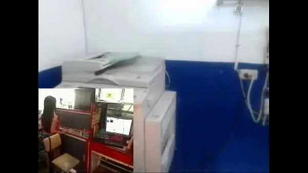 Guatemalteca coge en el trabajo