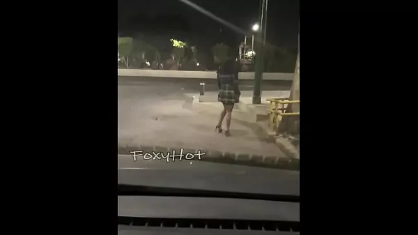 Mi esposa seduce a chico en la calle