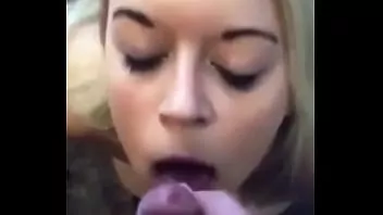 Me vengo en su linda cara
