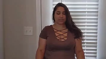 Latina da instrucciones