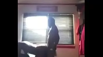 Chico nigeriano sobre esposa famosa