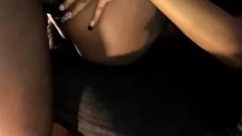 Grandes tetas de adolescente hermosa