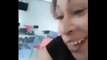 Cíntiagordibuenasni maestra mi maestra