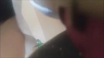 Madre e hijo a escondidas