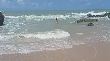 Yuri hentai rubia playa