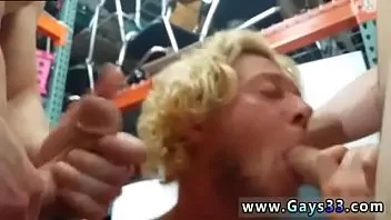 Viejo folla a joven gay