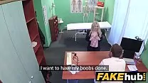 Las tetas mas grandes medico sorprendido