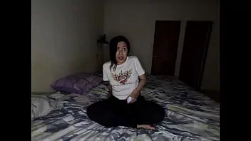 Sexmexvideo completo de como sedujo a la putita de su prima y se la cogio en un hotel