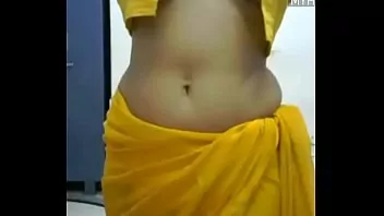 Live chicas bailando mostrando culo y tetas