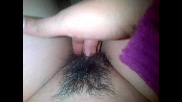 Hombres solos masturbandose baño