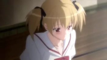 Morena tetona con gafas disfruta del sexo (hentai sin censura)