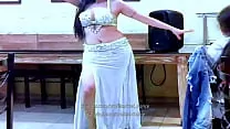 BAILARINA ARABE MUY CALIENTE